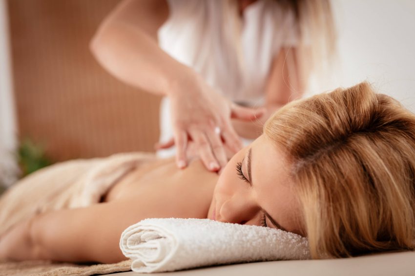 massage therapist in Thousand Oaks
